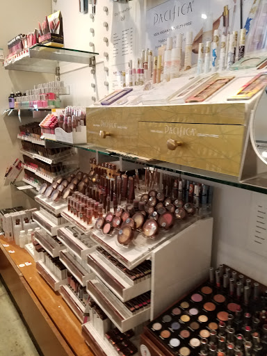 Grocery Store «Whole Foods Market», reviews and photos, 250 7th Ave, New York, NY 10001, USA