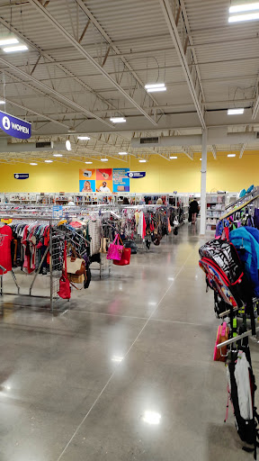 Thrift Store «Goodwill - Eagan», reviews and photos, 1247 Northwood Pkwy, Eagan, MN 55121, USA