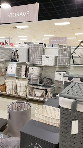Department Store «T.J. Maxx & HomeGoods», reviews and photos, 717 Boardman Poland Rd, Youngstown, OH 44512, USA