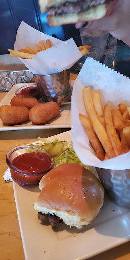 Restaurant «The Cheesecake Factory», reviews and photos, 16134 N 83rd Ave, Peoria, AZ 85382, USA