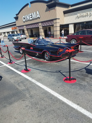 Shopping Mall «NorthOaks Shopping Center», reviews and photos, Farm to Market 1960 Rd W & Breck St, Houston, TX 77066, USA