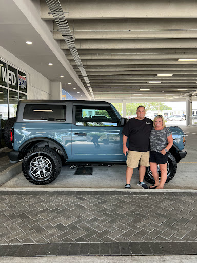 Car Dealer «Tamiami Ford», reviews and photos, 1471 Airport Pulling Rd N, Naples, FL 34104, USA