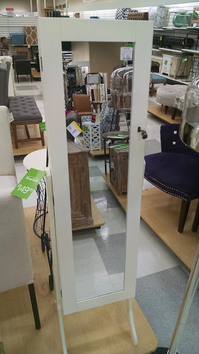 Department Store «T.J. Maxx and HomeGoods», reviews and photos, 7349 Lemont Rd, Downers Grove, IL 60516, USA