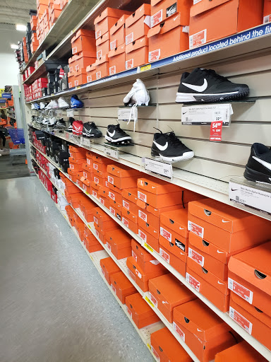Sporting Goods Store «Academy Sports + Outdoors», reviews and photos, 3201 Lawrence Rd, Wichita Falls, TX 76308, USA
