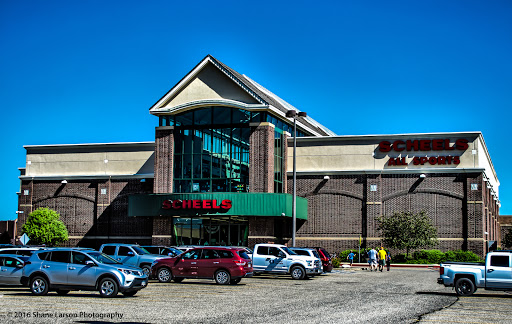 Sporting Goods Store «SCHEELS», reviews and photos, 1850 Adams St, Mankato, MN 56001, USA