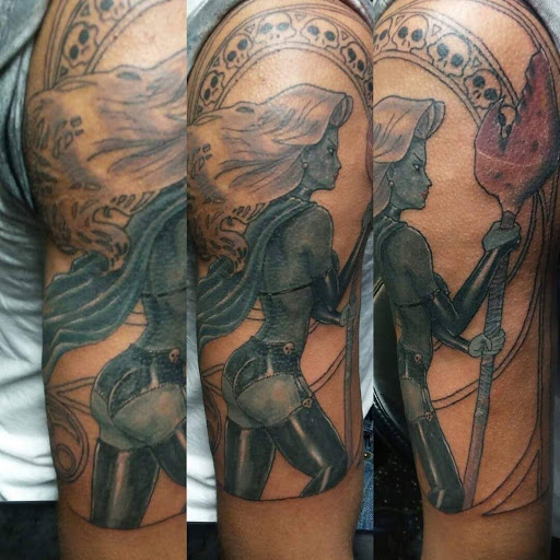 Tattoo Shop «Snake & Dagger Tattoo Company», reviews and photos, 5531 S Saginaw St, Grand Blanc, MI 48439, USA