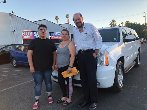 Used Car Dealer «Eddies Auto World», reviews and photos, 4889 N Blackstone Ave, Fresno, CA 93726, USA