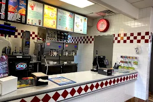 Dairy Queen image