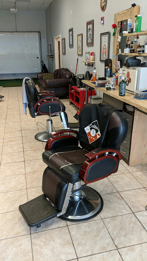 Barber Shop «Cutters Den Barbershop», reviews and photos, 7500 S University Blvd, Centennial, CO 80122, USA