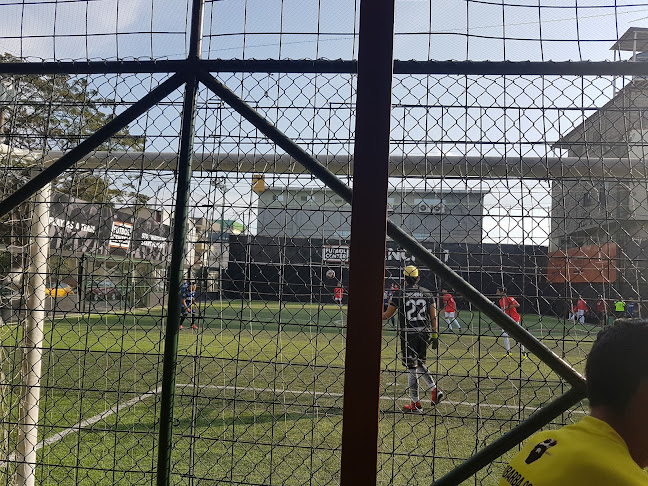 Opiniones de Cancha Fútbol Center en Guayaquil - Campo de fútbol