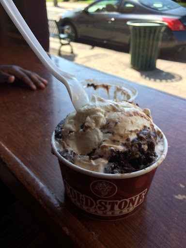 Ice Cream Shop «Cold Stone Creamery», reviews and photos, 6 Broadway, Lynbrook, NY 11563, USA