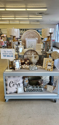 Home Goods Store «Tuesday Morning», reviews and photos, 6808 Huebner Rd, San Antonio, TX 78238, USA