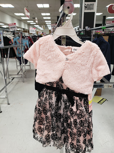 Shopping Mall «The Shops at Iverson», reviews and photos, 3737 Branch Ave, Temple Hills, MD 20748, USA