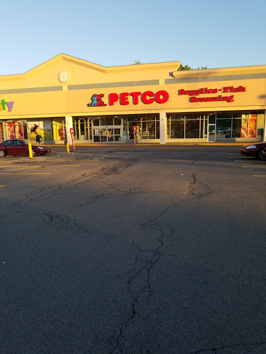 Pet Supply Store «Petco Animal Supplies», reviews and photos, 2255 East Ridge Road, Irondequoit, NY 14622, USA