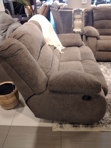 Furniture Store «Ashley HomeStore», reviews and photos, 7780 S Cicero Ave, Burbank, IL 60459, USA