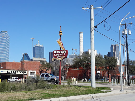 Liquor Store «River Cut Rate Liquor», reviews and photos, 327 Cadiz St, Dallas, TX 75207, USA