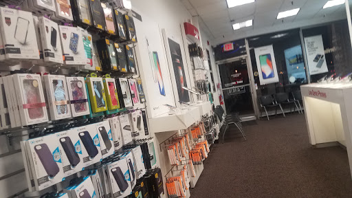 Cell Phone Store «Verizon Wireless Retailer / Wireless Depot», reviews and photos, 22 N Main St, New City, NY 10956, USA