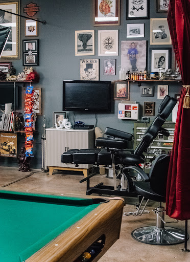 Vaporizer Store «Vapor Trails & Tattoo Ink», reviews and photos, 2900 Carlisle Rd, Dover, PA 17315, USA