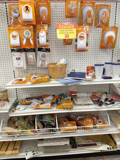 Fabric Store «Jo-Ann Fabrics and Crafts», reviews and photos, 6930 W Kellogg Dr, Wichita, KS 67209, USA