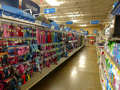 Pet Supply Store «PetSmart», reviews and photos, 5154 Nicholson Ln, Kensington, MD 20895, USA