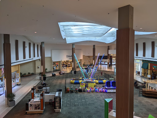 Shopping Mall «University Mall», reviews and photos, 2200 E Fowler Ave, Tampa, FL 33612, USA