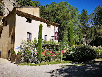 Musée-Bibliothèque François Pétrarque à Fontaine-de-Vaucluse