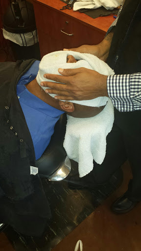 Barber Shop «Good Look Barber Shop», reviews and photos, 2580 Windy Hill Rd SE, Marietta, GA 30067, USA