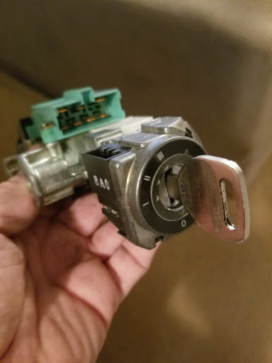 Emergency Locksmith Service «Wise Locksmith», reviews and photos, 19510 Bothell Everett Hwy, Bothell, WA 98012, USA