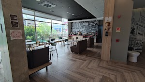 Hotel Ibis - Chía - photo 1