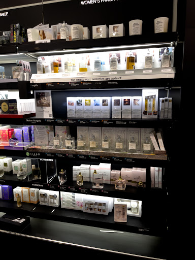 Cosmetics Store «SEPHORA», reviews and photos, 912 Brandon Town Center Dr, Brandon, FL 33511, USA