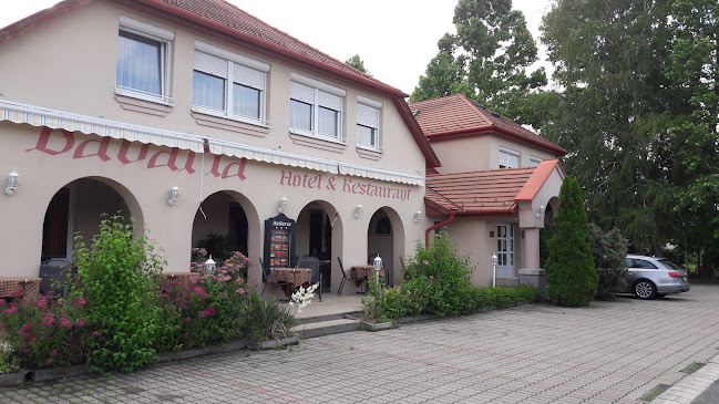 Opinii despre Hotel Bavaria în Abda - Szálloda