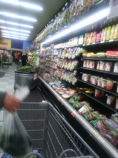 Grocery Store «Superior Grocers», reviews and photos, 16100 Lakewood Blvd, Bellflower, CA 90706, USA