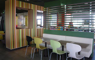 Photo n°8 de McDonald's à Meyzieu ()