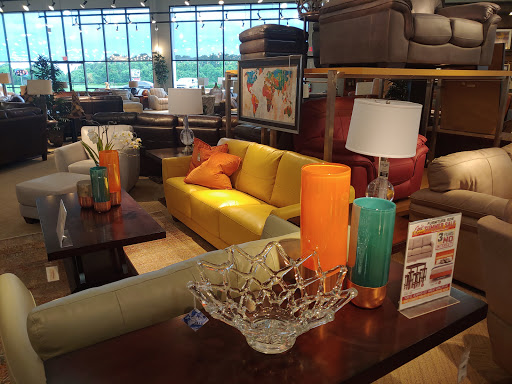 Shopping Mall «Furniture Row Shopping Center», reviews and photos, 1334 N Eastgate Ave, Springfield, MO 65802, USA