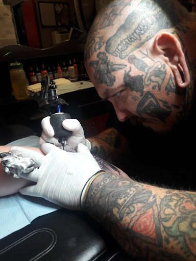 Body Piercing Shop «Atomic Tattoos», reviews and photos, 459 Brandon Town Center Dr, Brandon, FL 33511, USA