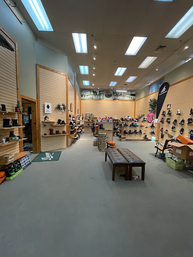 Sporting Goods Store «Peter Glenn Ski & Sports», reviews and photos, 2901 W Oakland Park Blvd, Fort Lauderdale, FL 33311, USA