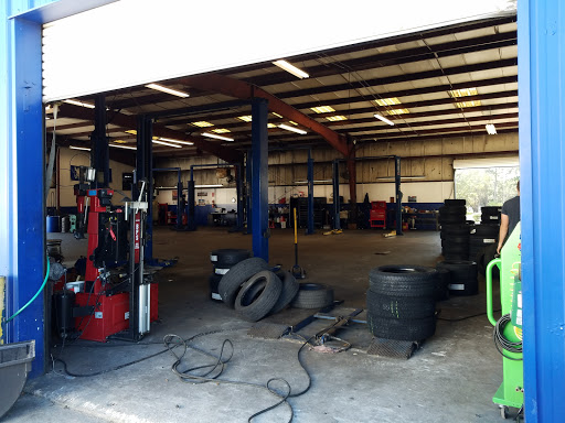 Tire Shop «Action Gator Tire Company», reviews and photos, 591 E Hwy 50, Clermont, FL 34711, USA