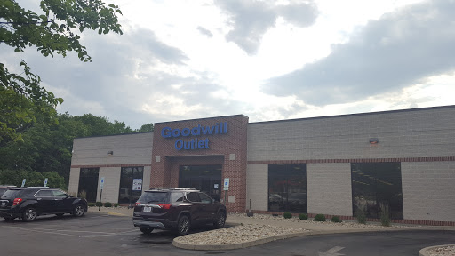 Outlet Store «Goodwill Outlet», reviews and photos, 1750 Woodman Dr, Dayton, OH 45420, USA