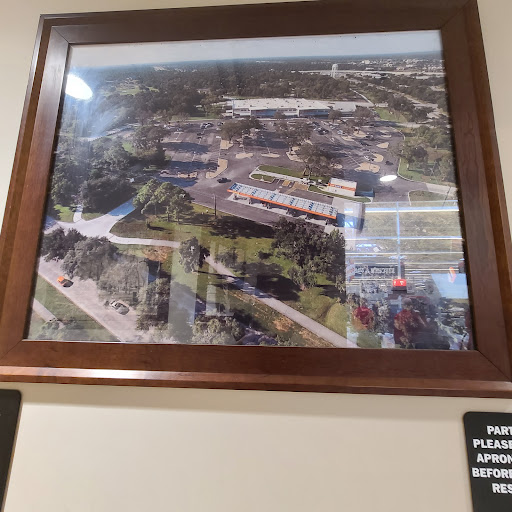 Grocery Store «H-E-B Grocery», reviews and photos, 97 Oyster Creek Dr, Lake Jackson, TX 77566‑4622, USA