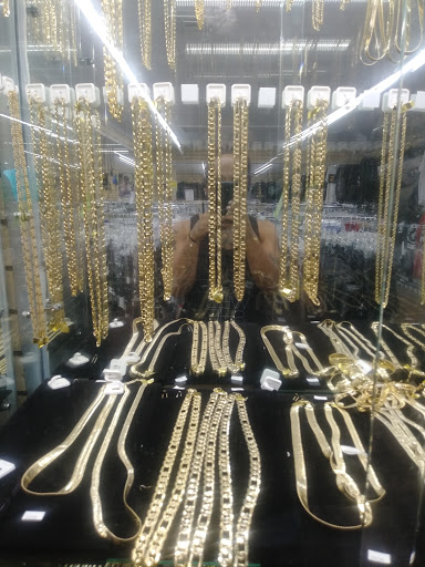 Vaporizer Store «210 Discount Store», reviews and photos, 4906 W Commerce St, San Antonio, TX 78237, USA