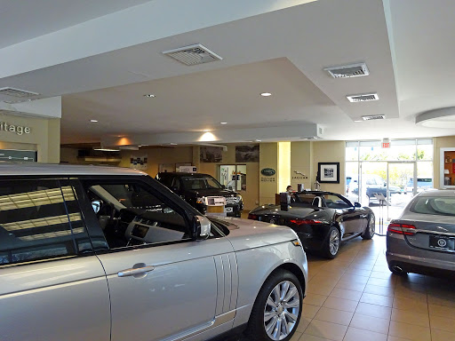 Land Rover Dealer «Land Rover Southampton», reviews and photos, 345 NY-27A, Southampton, NY 11968, USA