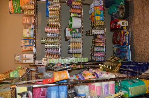 Pet Supply Store «City Dogs Grocery», reviews and photos, 884 Massachusetts Ave, Indianapolis, IN 46204, USA