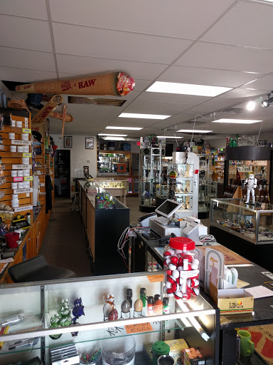 Tobacco Shop «Hempire State Smoke Shop», reviews and photos, 2340 Lyell Ave, Rochester, NY 14606, USA