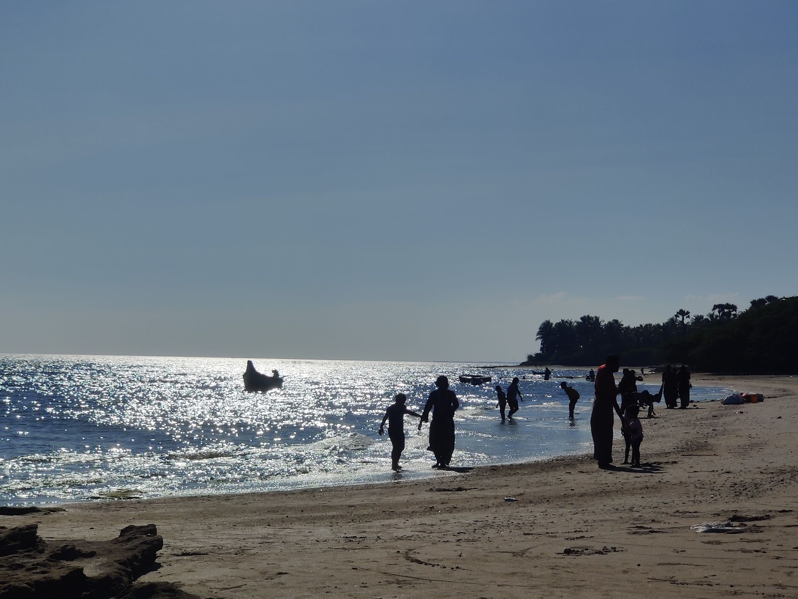 Valokuva Pakkirapa Sea Park Beachista. - suosittu paikka rentoutumisen tuntijoille