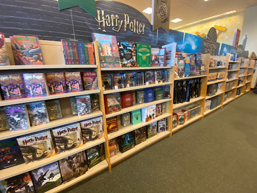 Book Store «Barnes & Noble», reviews and photos, 451 E Altamonte Dr, Altamonte Springs, FL 32701, USA