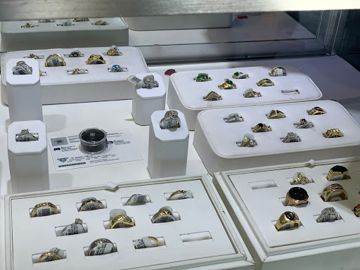 Pawn Shop «Sterling & Knight Jewelry & Pawn», reviews and photos, 295 S Schmidt Rd, Bolingbrook, IL 60440, USA