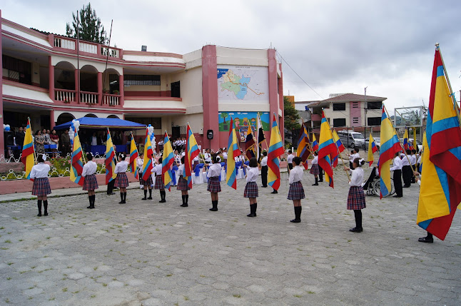 Escuela Municipal "Héroes del Cenepa" - Escuela