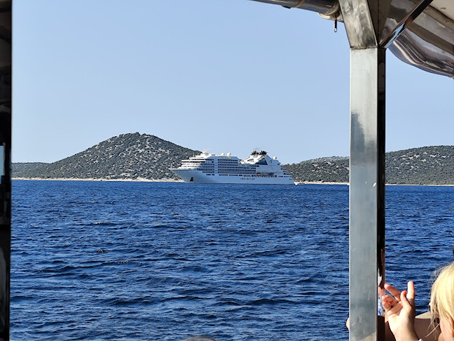 Komentari i recenzije Destina Boat Excursions - Vodice
