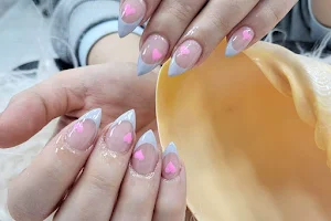 Happy Nails image