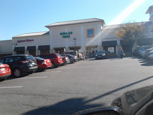 Vista Shopping Center, 1080 W Patrick St, Frederick, MD 21703, USA, 